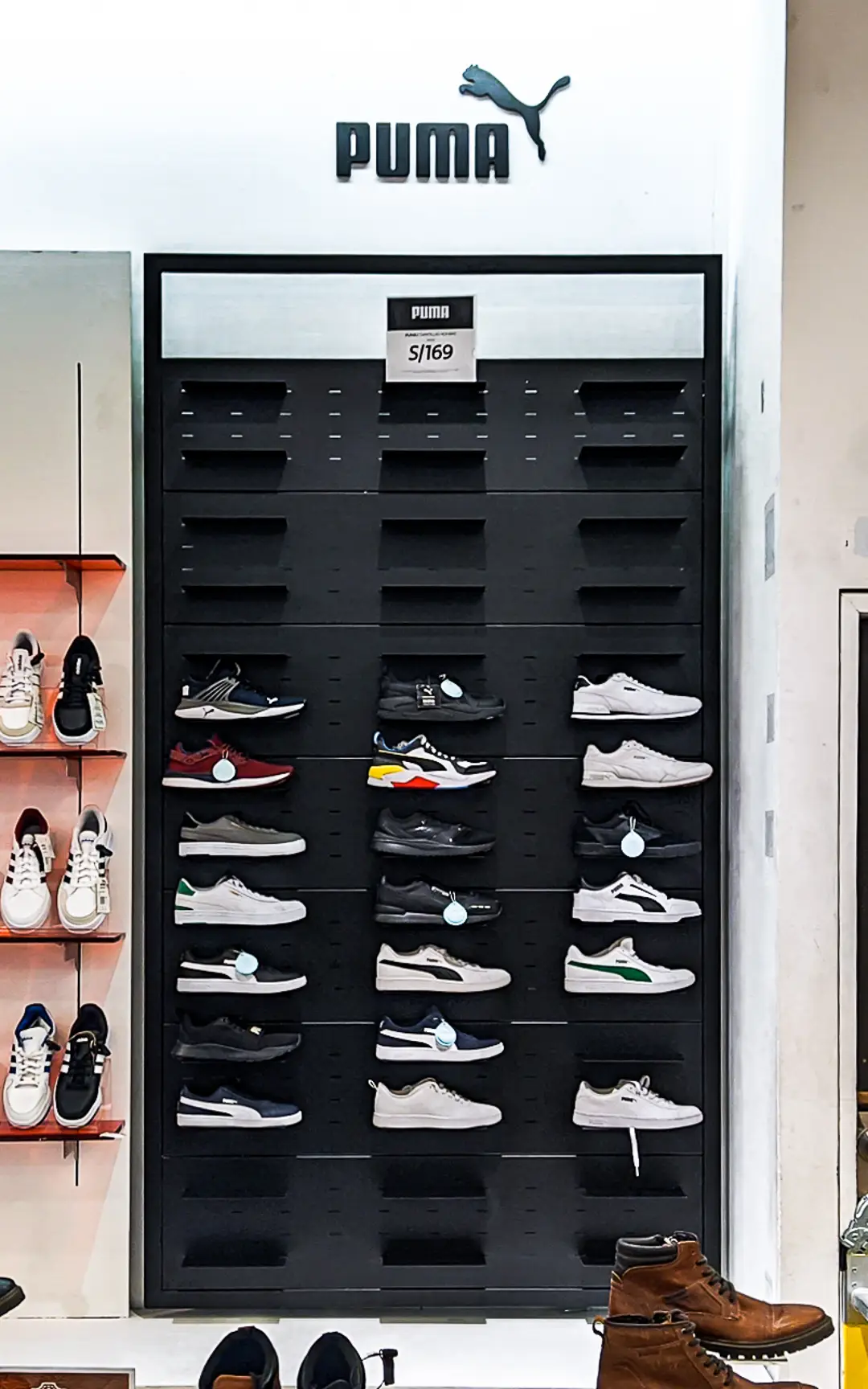 Proyecto de fabricación de mueble para Puma por Jaramillo Contratistas